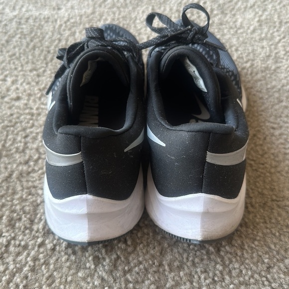 Men’s Nike Black and White Athletic Shoes Lightweight Performance main image 7